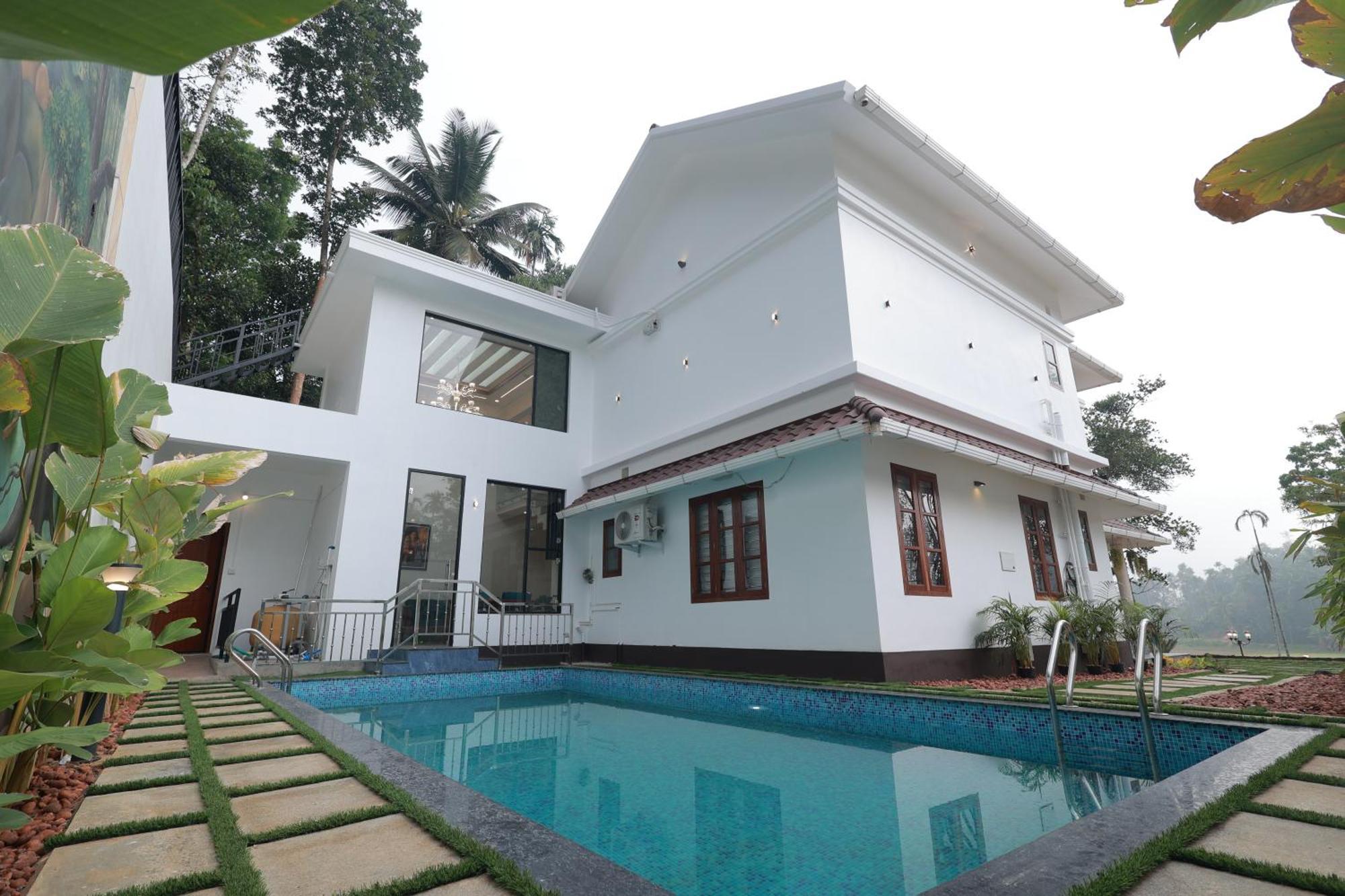 Tatvaura Resort Wayanad Padinjarathara Exterior photo